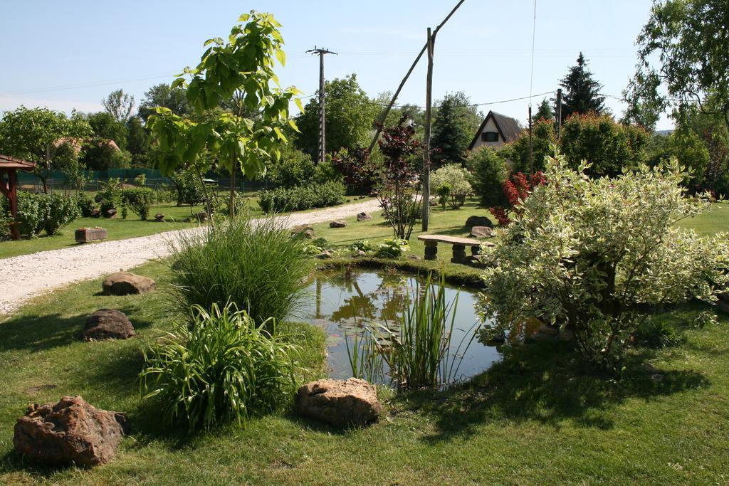 Malomdulo Farmhaz Guest House Pilisborosjenő Екстериор снимка